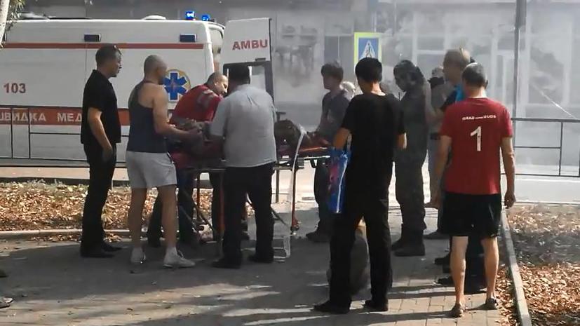 В Донецке обстреляны жилые дома и детсад, жители Луганска стараются не передвигаться по городу