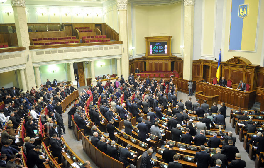 Верховная рада введёт уголовную ответственность за двойное гражданство