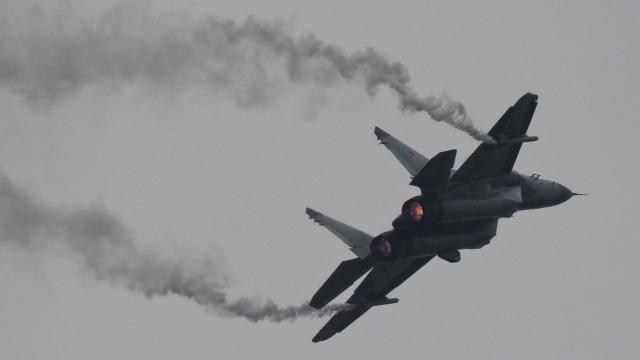 Полёты на «МиГе» интересуют иностранных пользователей сети больше, чем матрёшки