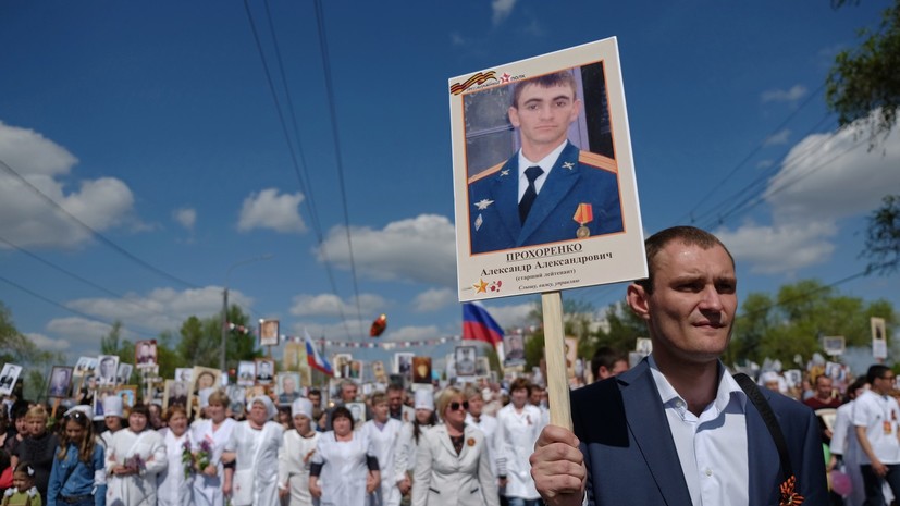 «Подвиг мирового уровня»: ещё одна чета французов передала медали семье офицера Прохоренко