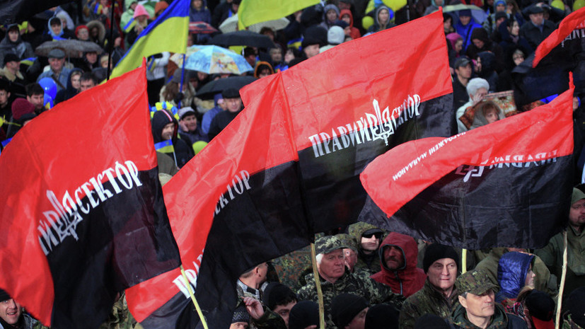 Libération: За порядком на Украине следят неонацисты и «авторитеты»
