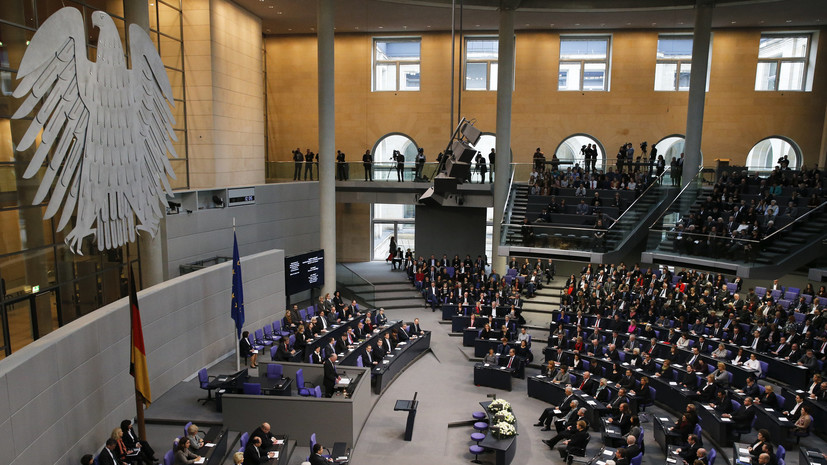 Die Welt: Германия сменила для себя статус России с «партнёра» на «соперника»