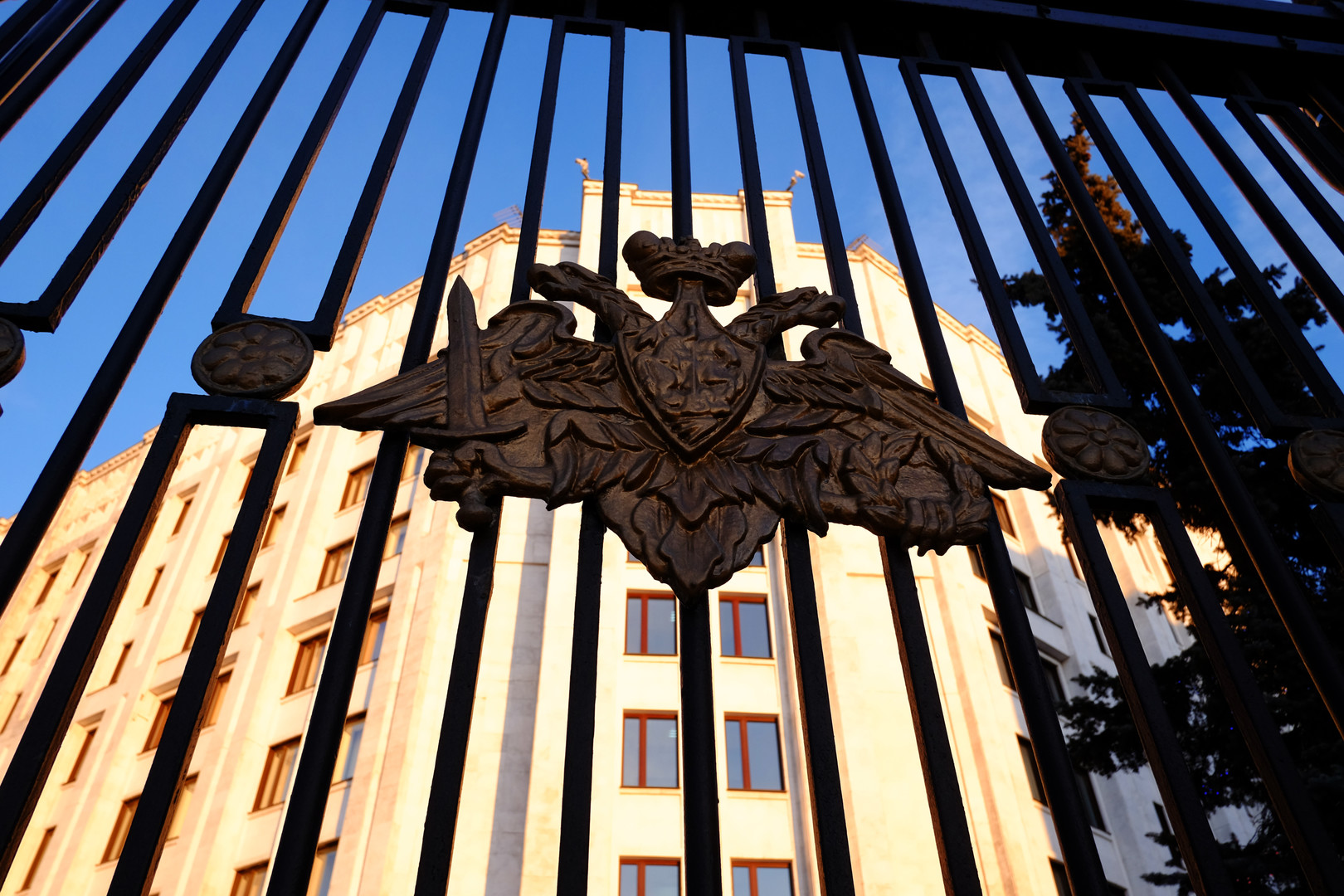 Минобороны РФ опровергло сообщения о гибели российских военнослужащих в Сирии