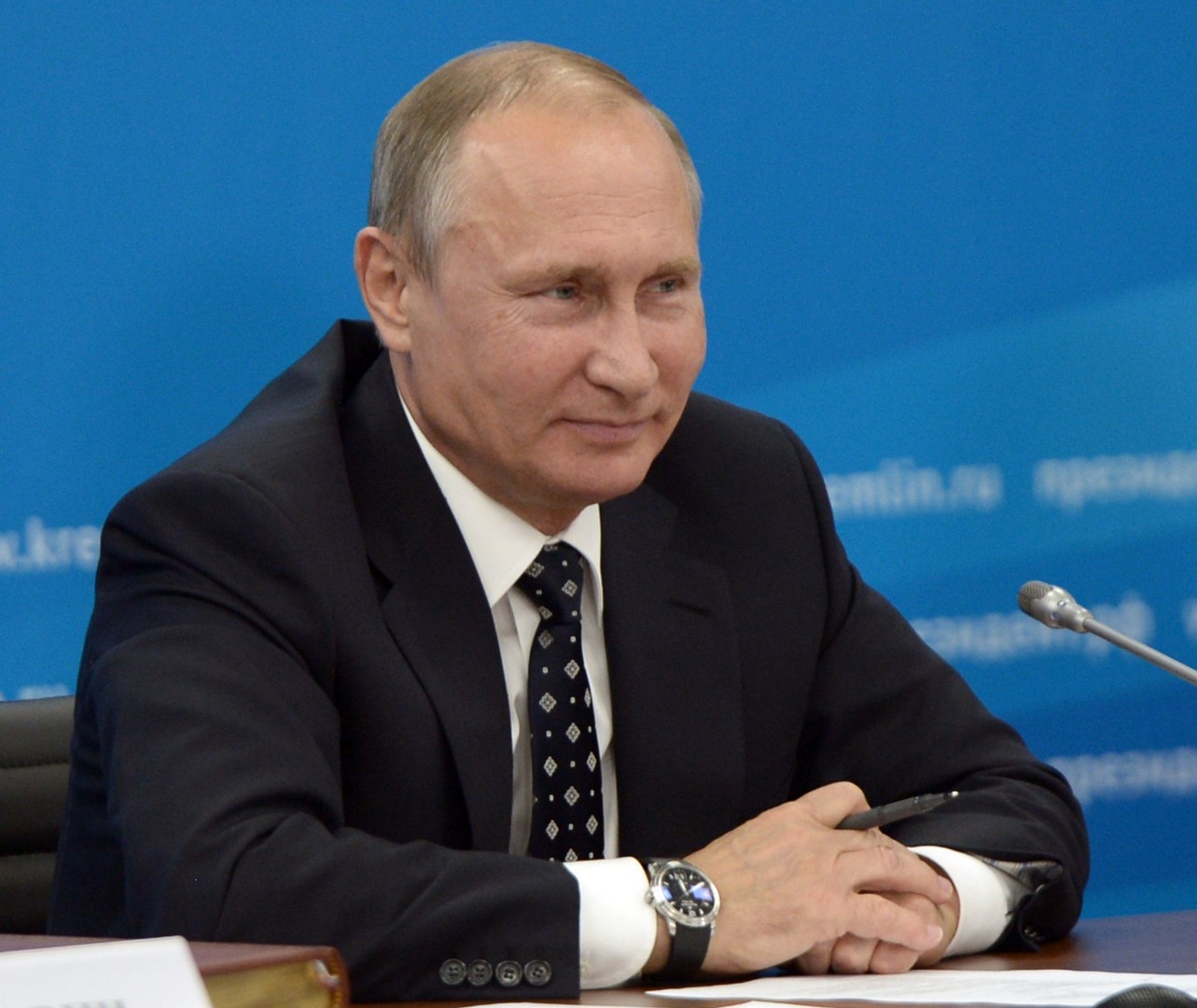 Россия показала, на что способны чистые атлеты: Путин выступил на совете по спорту