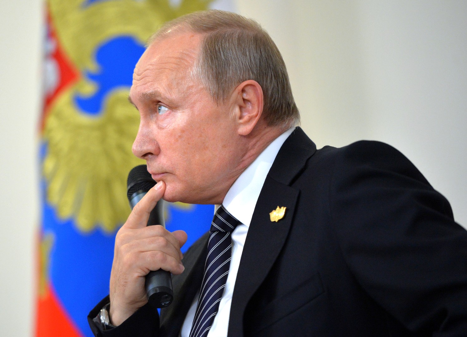 «От наших американских друзей можно ожидать чего угодно»: Путин о США, санкциях и хакерах