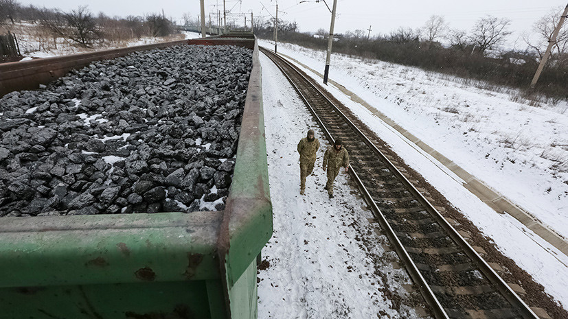 Украинские радикалы усилили торговую блокаду ДНР и ЛНР