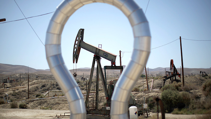 Нефть взяла на себя риски: курс доллара к рублю достиг минимума 2015 года