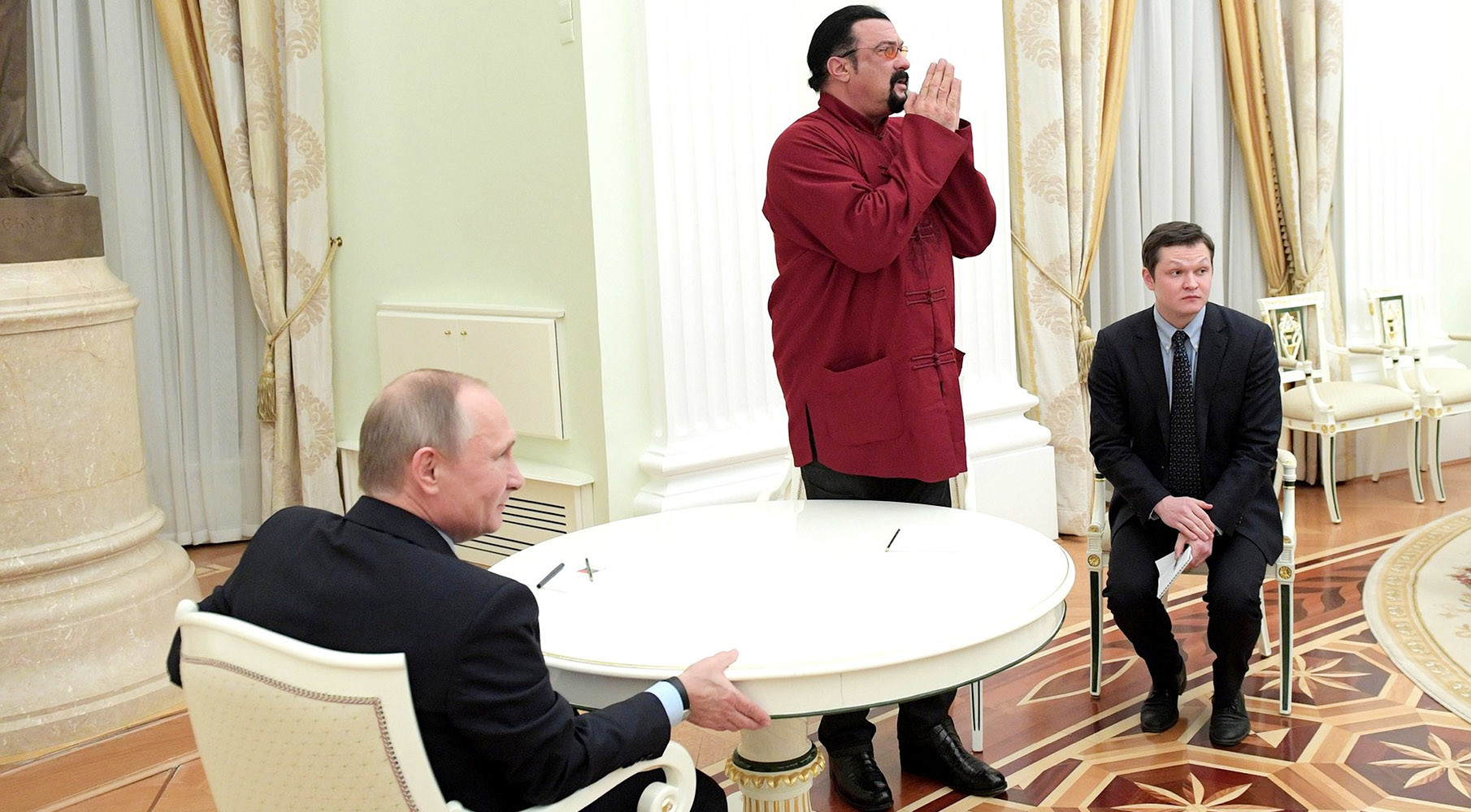 Зачем нужна церемония получения гражданства России