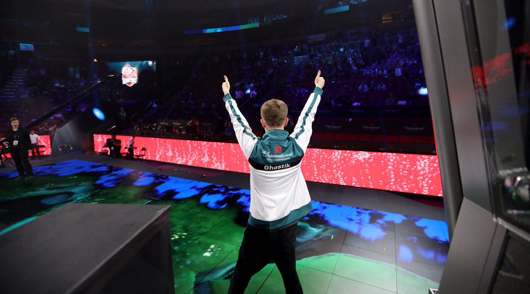 Киберспортивный прорыв: российские команды покоряют чемпионат мира по Dota 2 в США