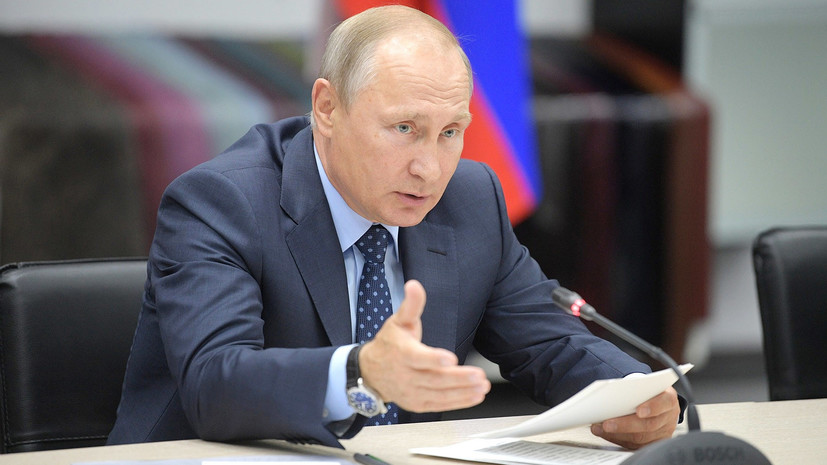 Предъявите паспорт: Путин поручил изучить отказы крымчанам в получении российского гражданства