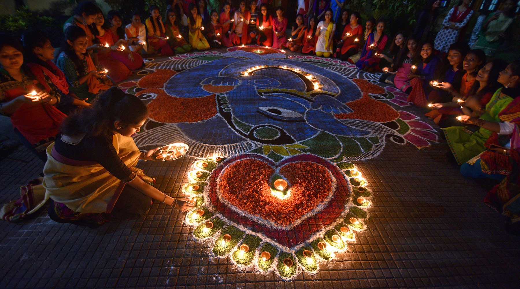 Festival Ognej Kak Otmechayut Glavnyj Prazdnik Induizma Divali Rt Na Russkom