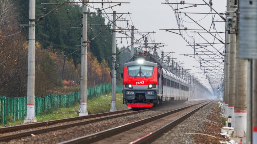 В РЖД приостановили продажу билетов в плацкартные и общие вагоны