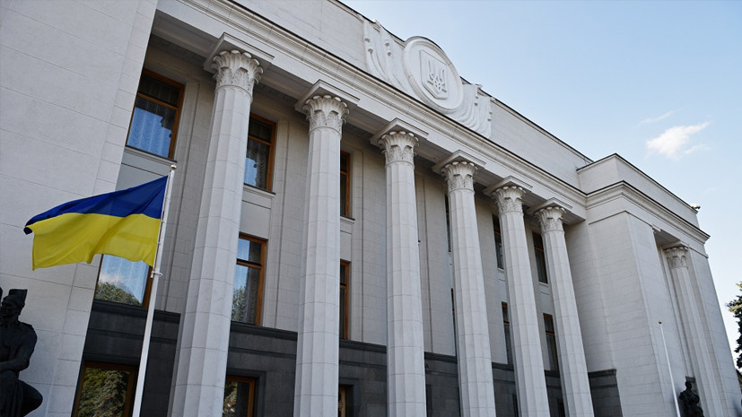 «Очередная манипуляция»: почему Украина отказывается от выборов депутатов-мажоритарщиков