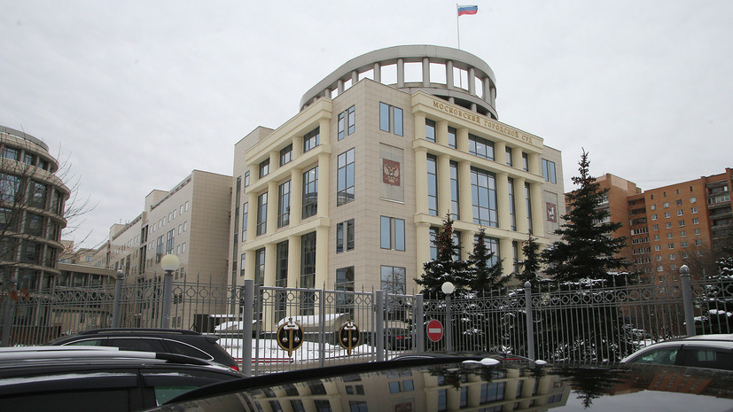 Обвиняемые в хулиганстве чеченцы вскрыли себе вены