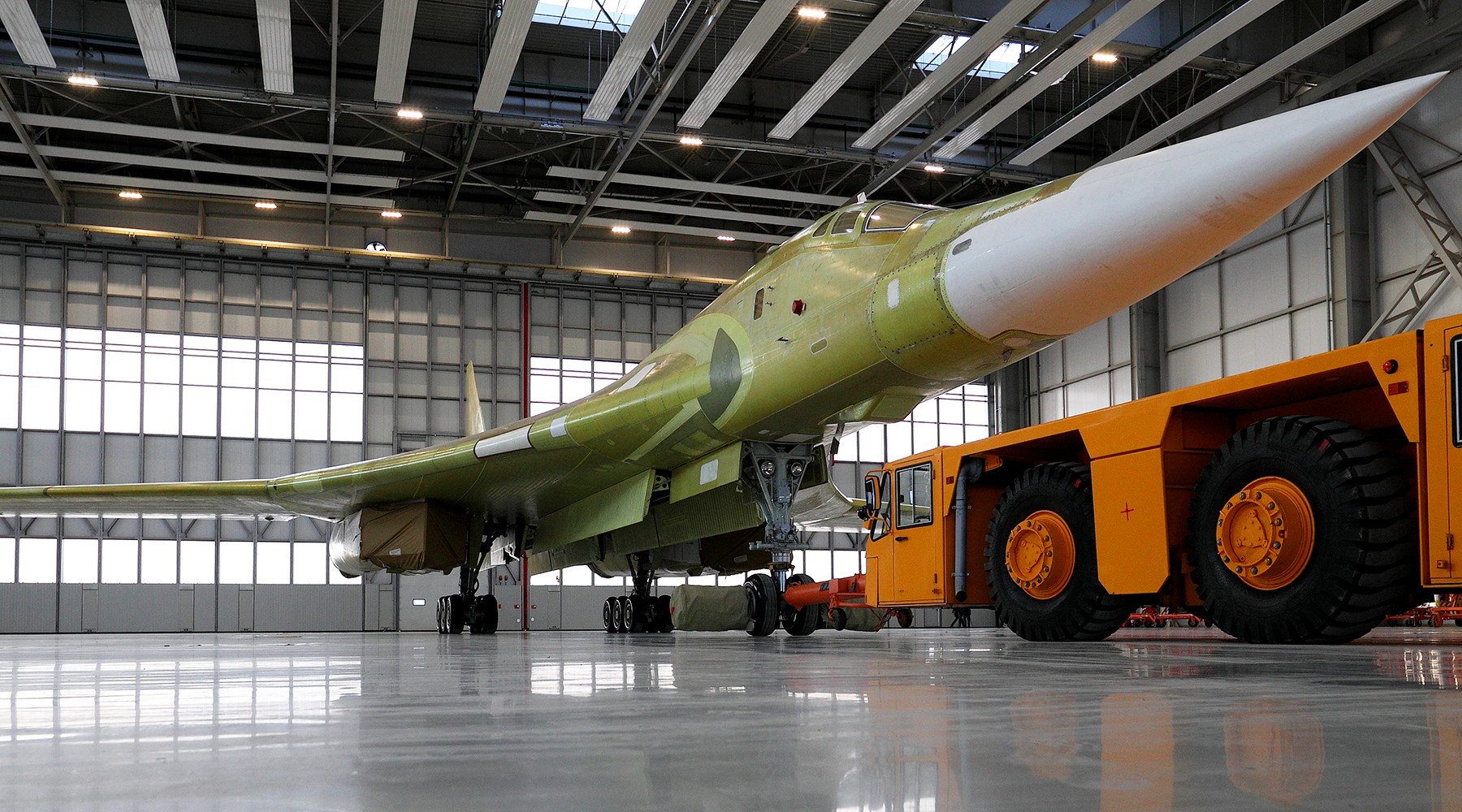 Roll out do Tu-160M2: Uma nova era na história desta máquina excepcional