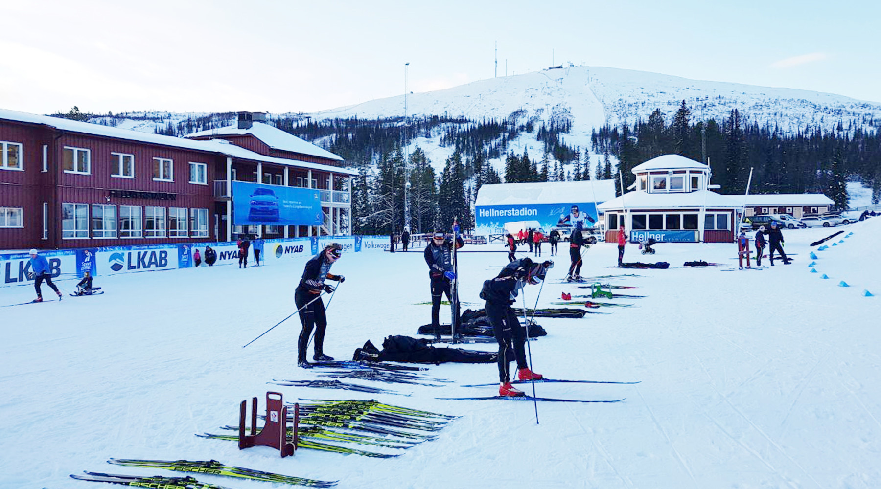 Тренировка российских лыжников под руководством Крамера 