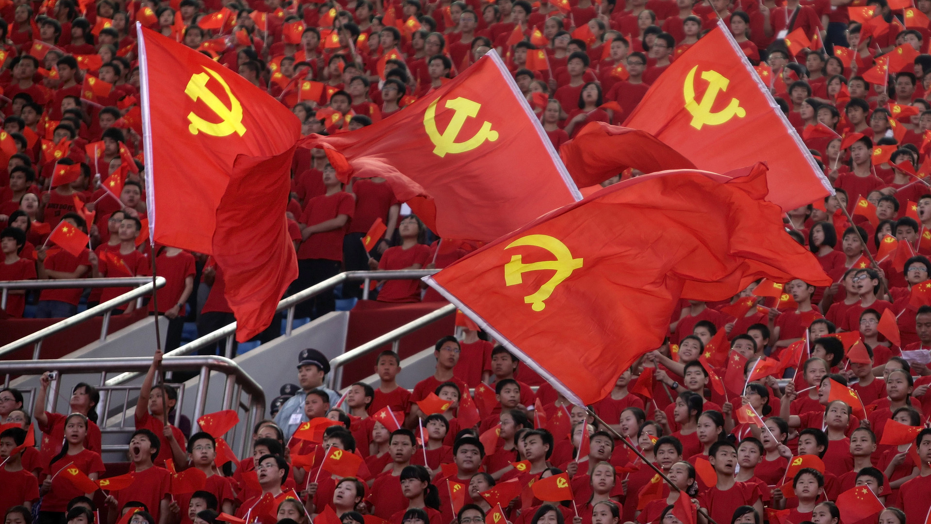 Знамена студентов. Компартия Китая Мао. Флаг Коммунистической партии КНР. Флаг Компартии КНР. Знамя Коммунистической партии Китая.