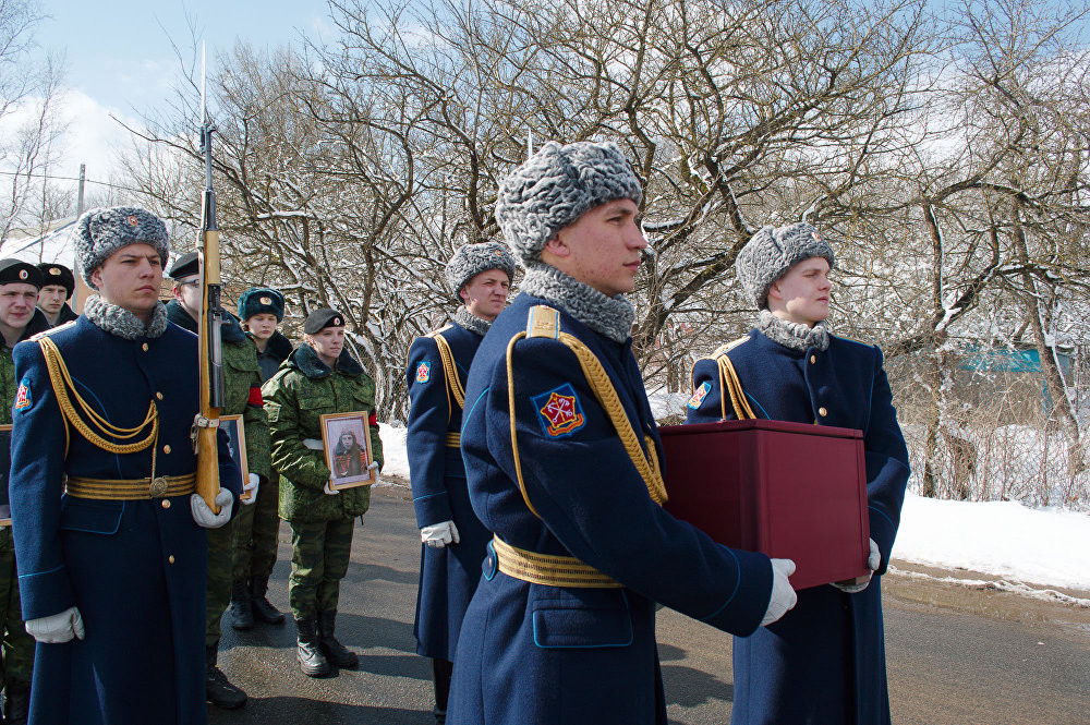 Самолет был сбит 26 марта 1944 года во время Великой Отечественной войны и обнаружен в 2014 году в болотистой местности недалеко от поселка Сиргала