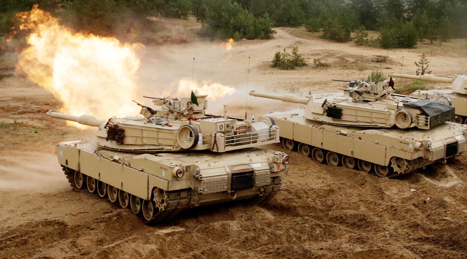 Экс-глава Пентагона призвал НАТО разработать план военных действий против России