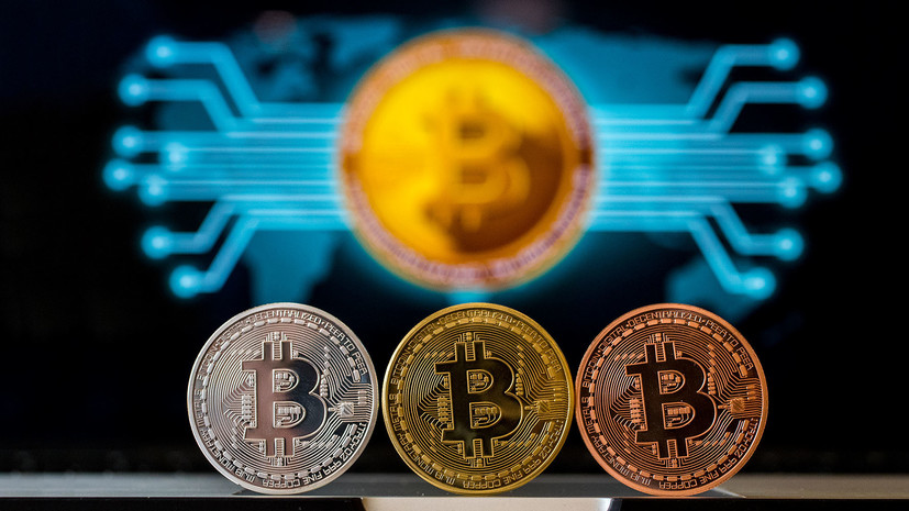 Попал в десятку: курс биткоина достиг $10 тысяч