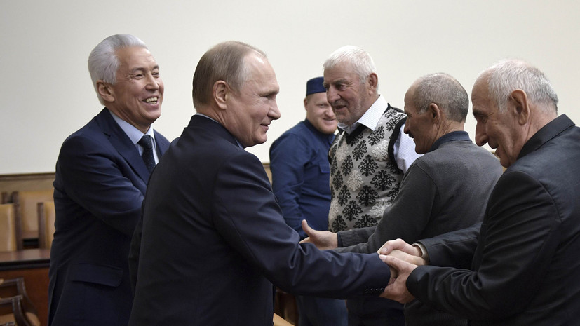 Путин призвал навести порядок в экономике Дагестана