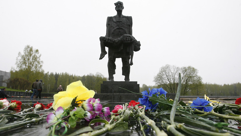 «Это были аморальные коллаборационисты»: как украинские историки пытаются оправдать убийц жителей белорусской Хатыни