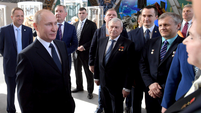 Путин рассказал о планах России активно работать над реализацией лунной программы