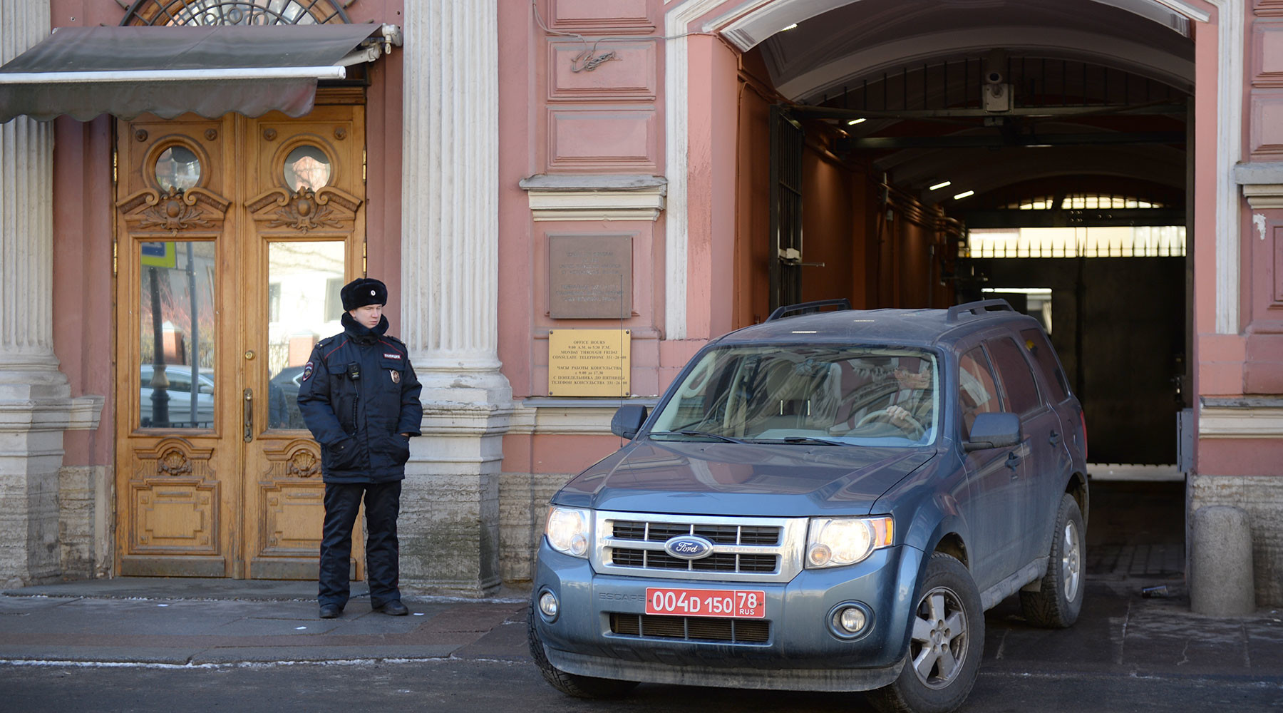 посольства в санкт петербурге