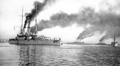 Бригада линейных кораблей Черноморского флота в Северной бухте Севастополя, 1910-е годы. Линкор «Ростислав»