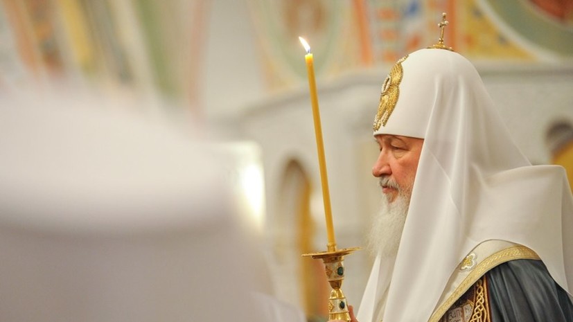 Патриарх Кирилл совершил панихиду по погибшим в ТЦ Кемерова