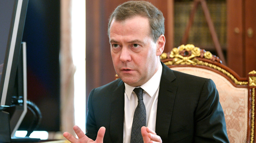 Медведев подписал документ о строительстве ВСМ Челябинск — Екатеринбург