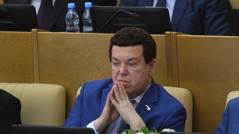 Кобзон прокомментировал решение Украины лишить его всех госнаград