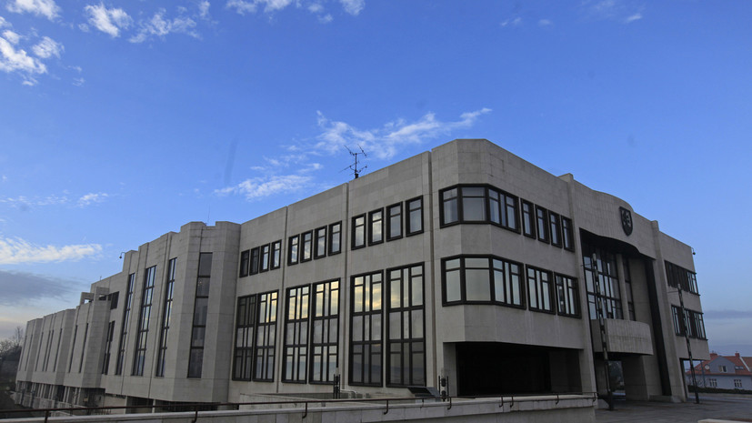 В Словакии эвакуировали парламент из-за сообщения об угрозе взрыва
