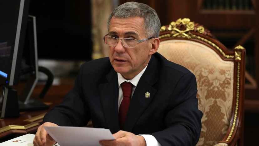 Минниханов поздравил жителей Татарстана с Днём России