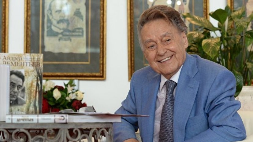 Энтин назвал смерть Дементьева безвременной кончиной