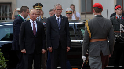 Песков объяснил, почему Путин передвигается на Mercedes в Вене