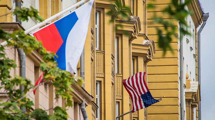 Ушаков рассказал о множестве общих интересов России и США