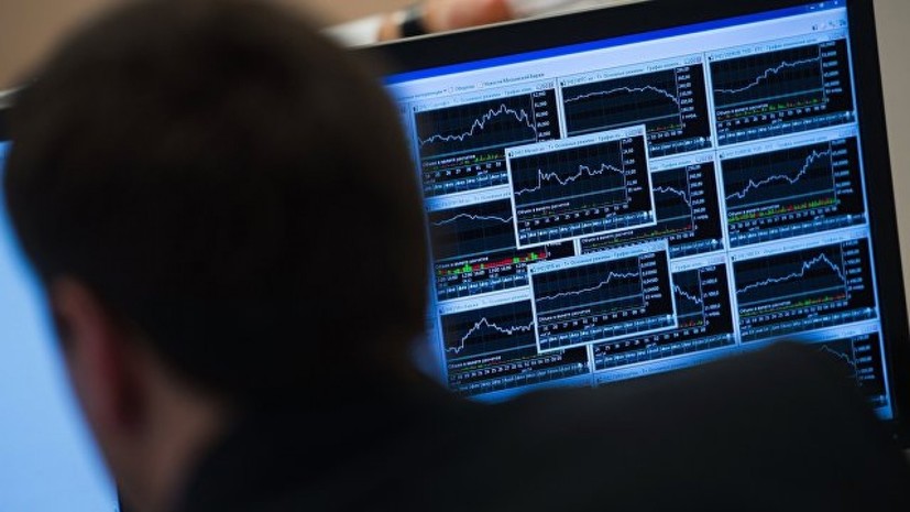 Прибыль российских банков снизилась на 17,7% в январе — июне