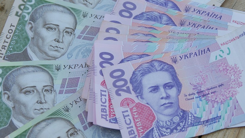 Правительство Украины запретило выплачивать вознаграждения в госкомпаниях