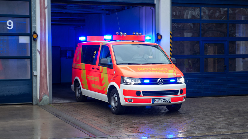 Неизвестный напал с ножом на пассажиров автобуса в Германии