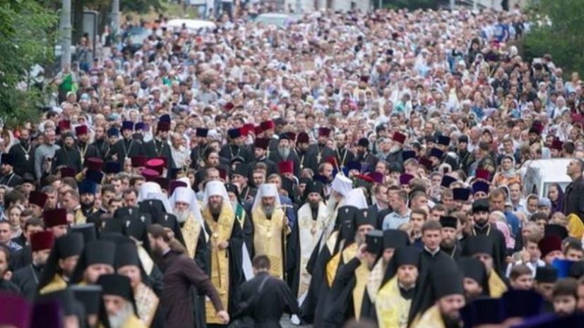 В Киеве начался молебен по случаю 1030-летия Крещения Руси