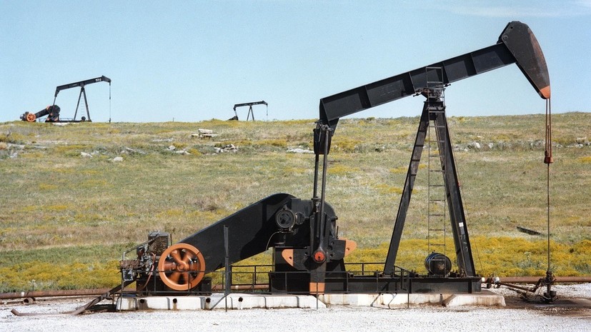 Двухлетний минимум: почему снижение стоимости нефти в июле оказалось рекордным с 2016 года