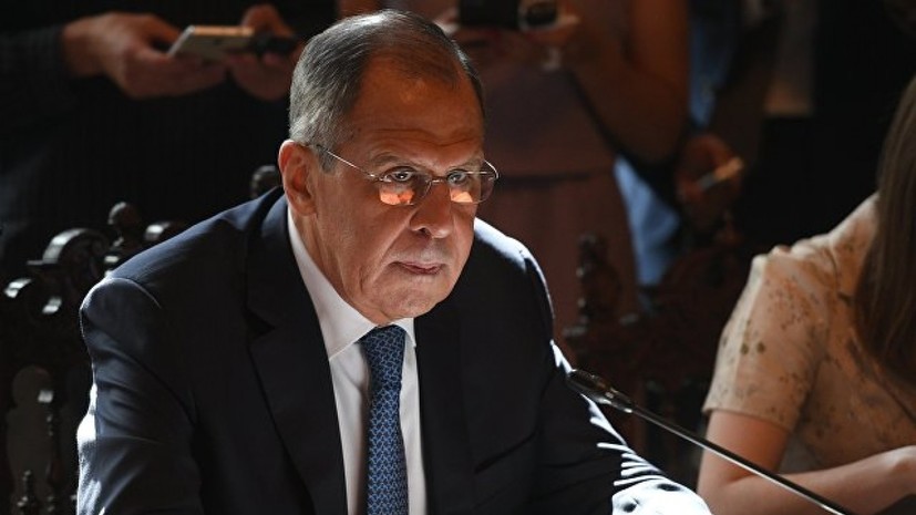 Лавров: смешно, когда смешными картинками пытаются подорвать демократию США