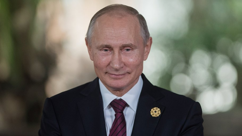 Путин поздравил россиян с Днём физкультурника