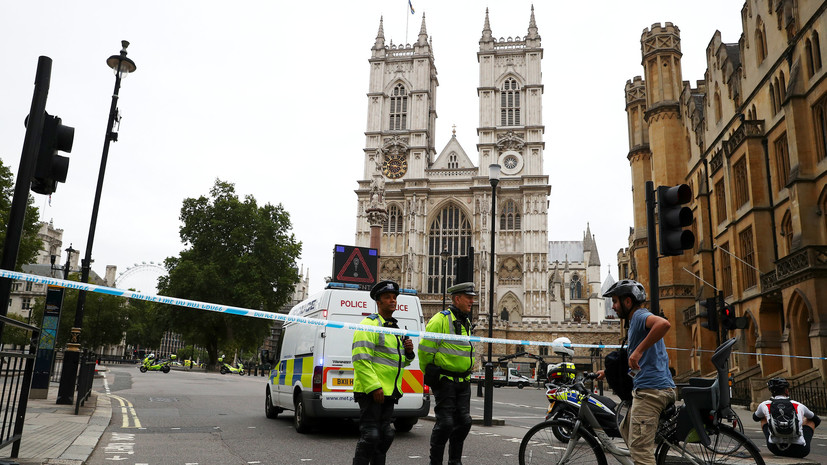 Россияне не пострадали в инциденте у британского парламента