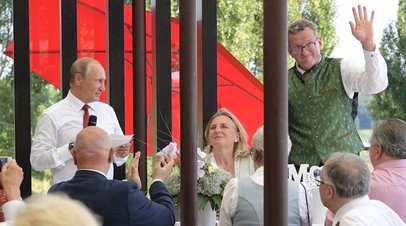 Путин: поездка в Австрию носила частный характер