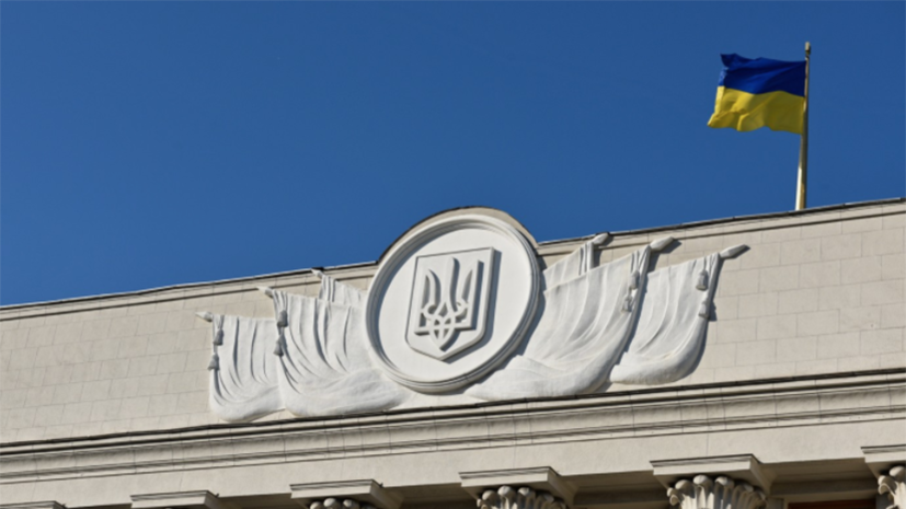 «Надо отстраняться от руководства»: почему в Киеве заговорили о «пробившей дно» Украине