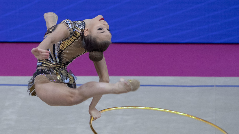 Дина Аверина завоевала золото ЧМ по художественной гимнастике в упражнениях с обручем