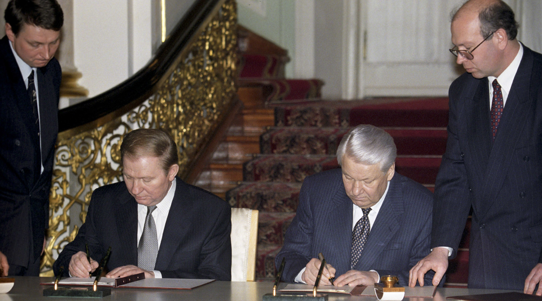 Дипломатические отношения с украиной. Ельцин и Кучма 1997.