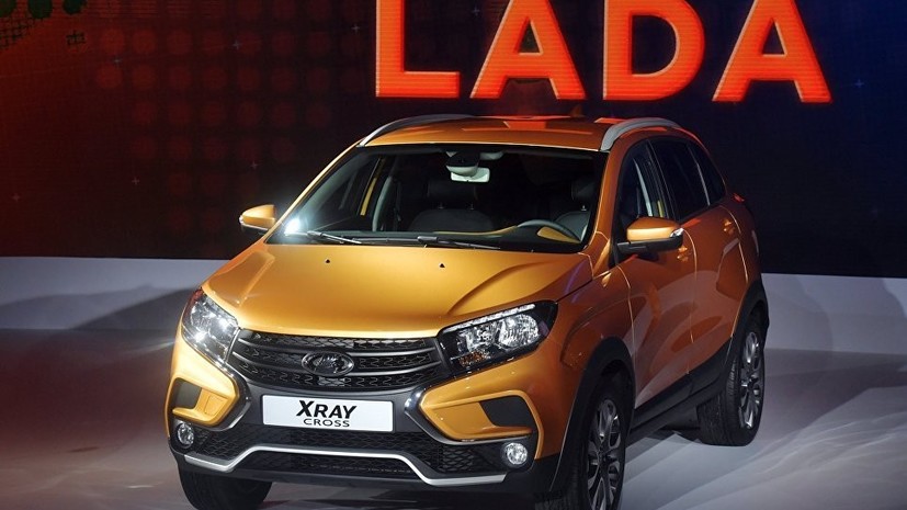 В АвтоВАЗе назвали цены на Lada Xray Cross